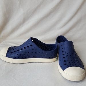 Jefferson Navy Blue & White Native Shoes size 13